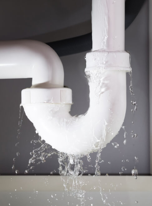 img - close-water-leaking-white-sink-pipe